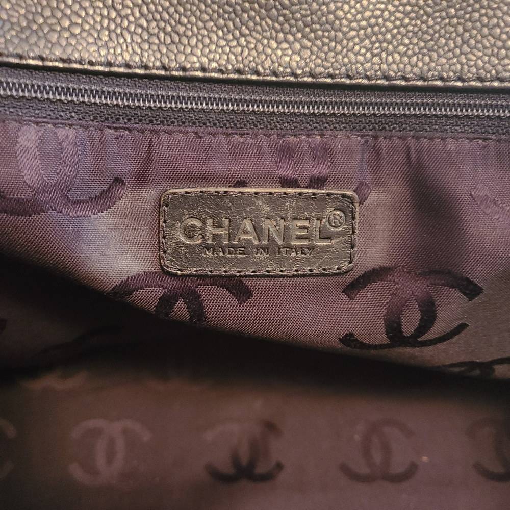 Vintage Chanel Executive Black Caviar Silver Hardware Tote - Picture 4 of 16